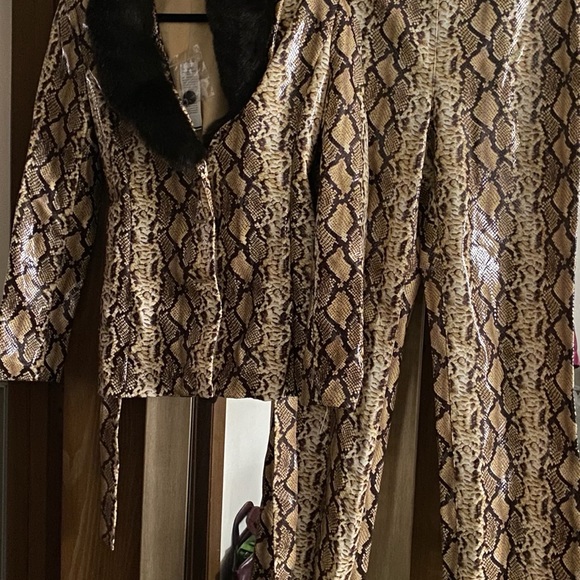 Faux Animal Print Jacket & Pants Set - Picture 4 of 4